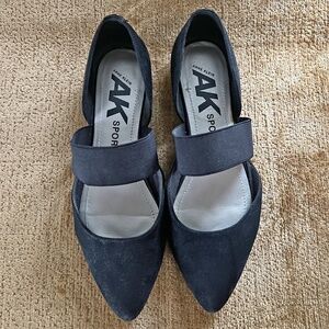 Anne Klein AK Sport Women's Ondria Fabric Ballet Flat – SZ 8